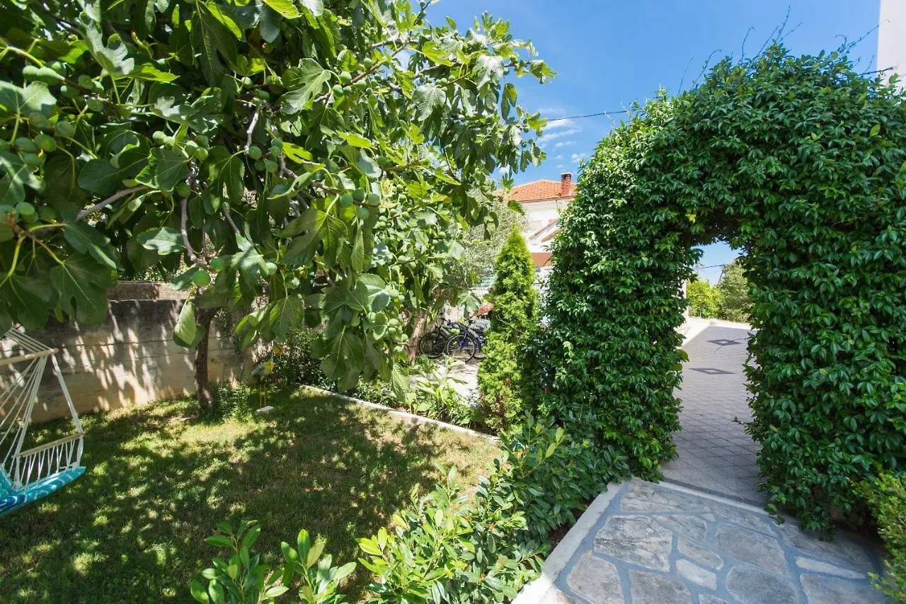 Apartment Lorenzo Trogir Croatia