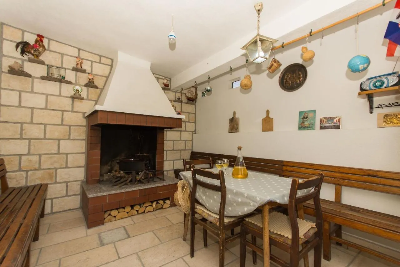 Apartment Lorenzo Trogir 0*,  Croatia
