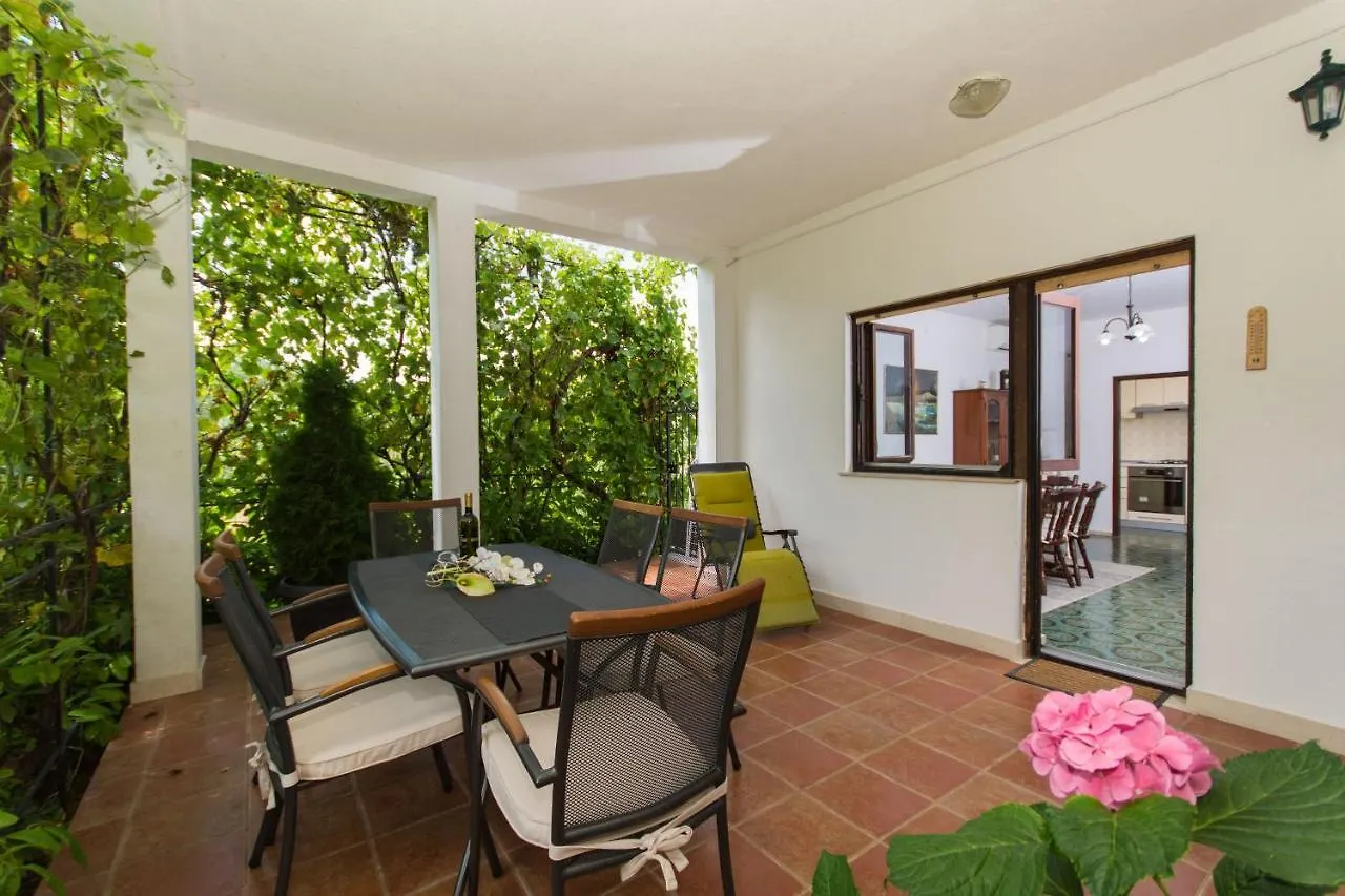 Apartment Lorenzo Trogir
